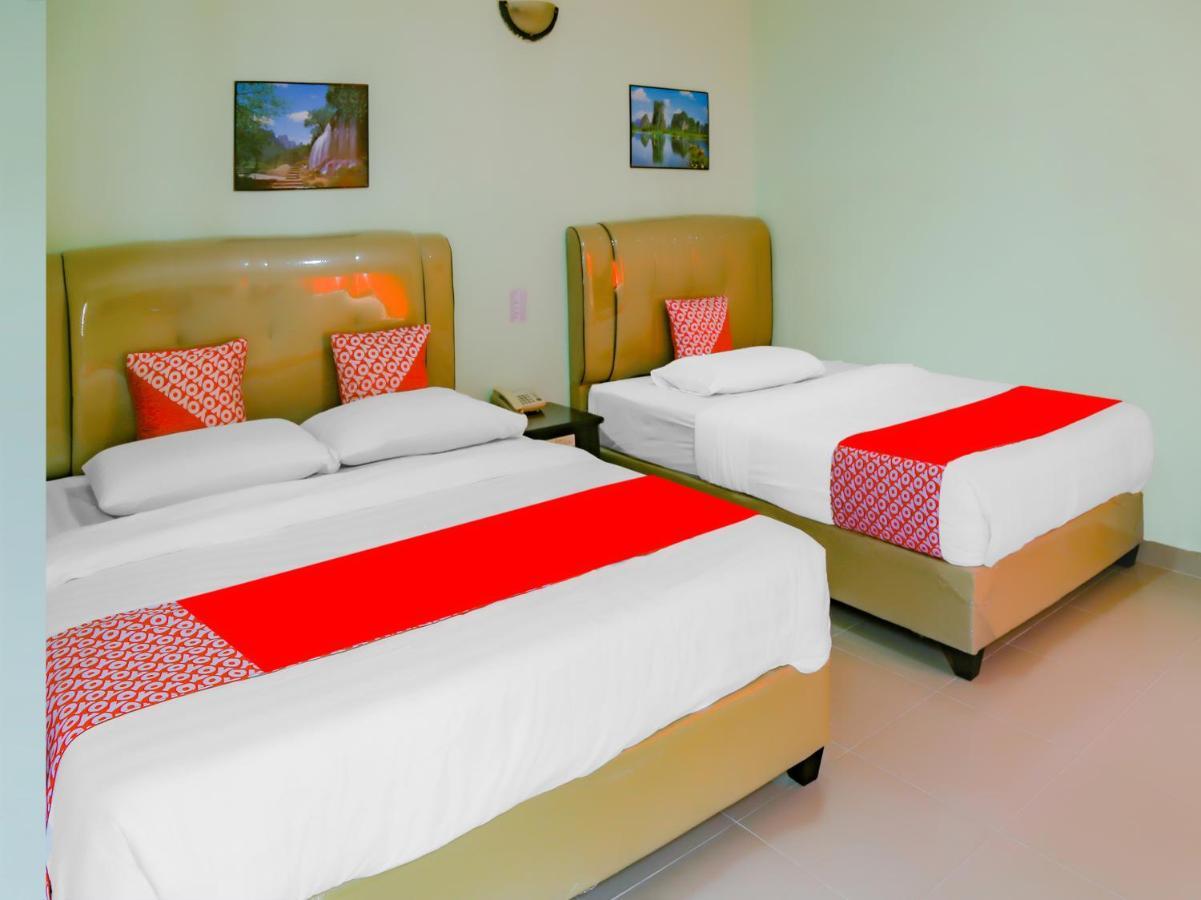 Oyo 90269 Hotel Indorasa 2 Jodoh  المظهر الخارجي الصورة