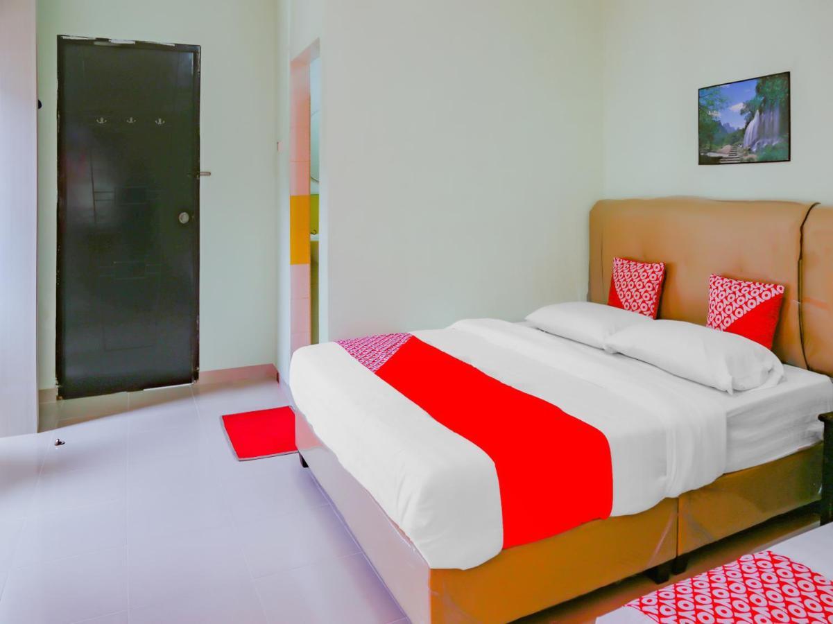 Oyo 90269 Hotel Indorasa 2 Jodoh  المظهر الخارجي الصورة
